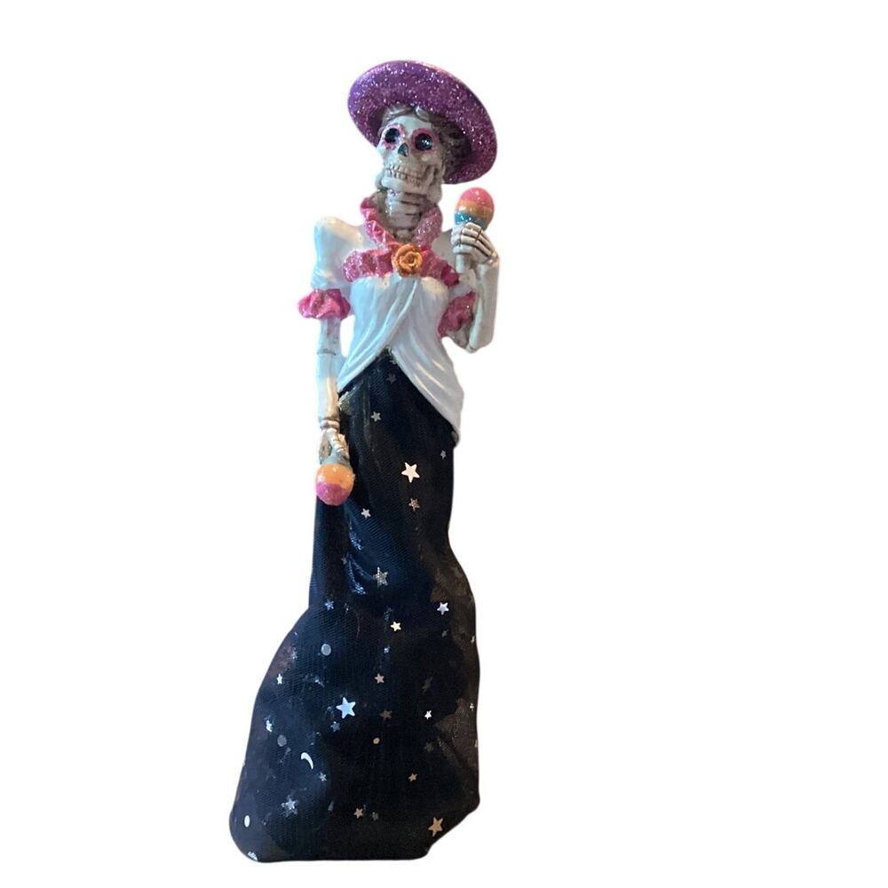Awesome Skeleton Figurine by Katrina